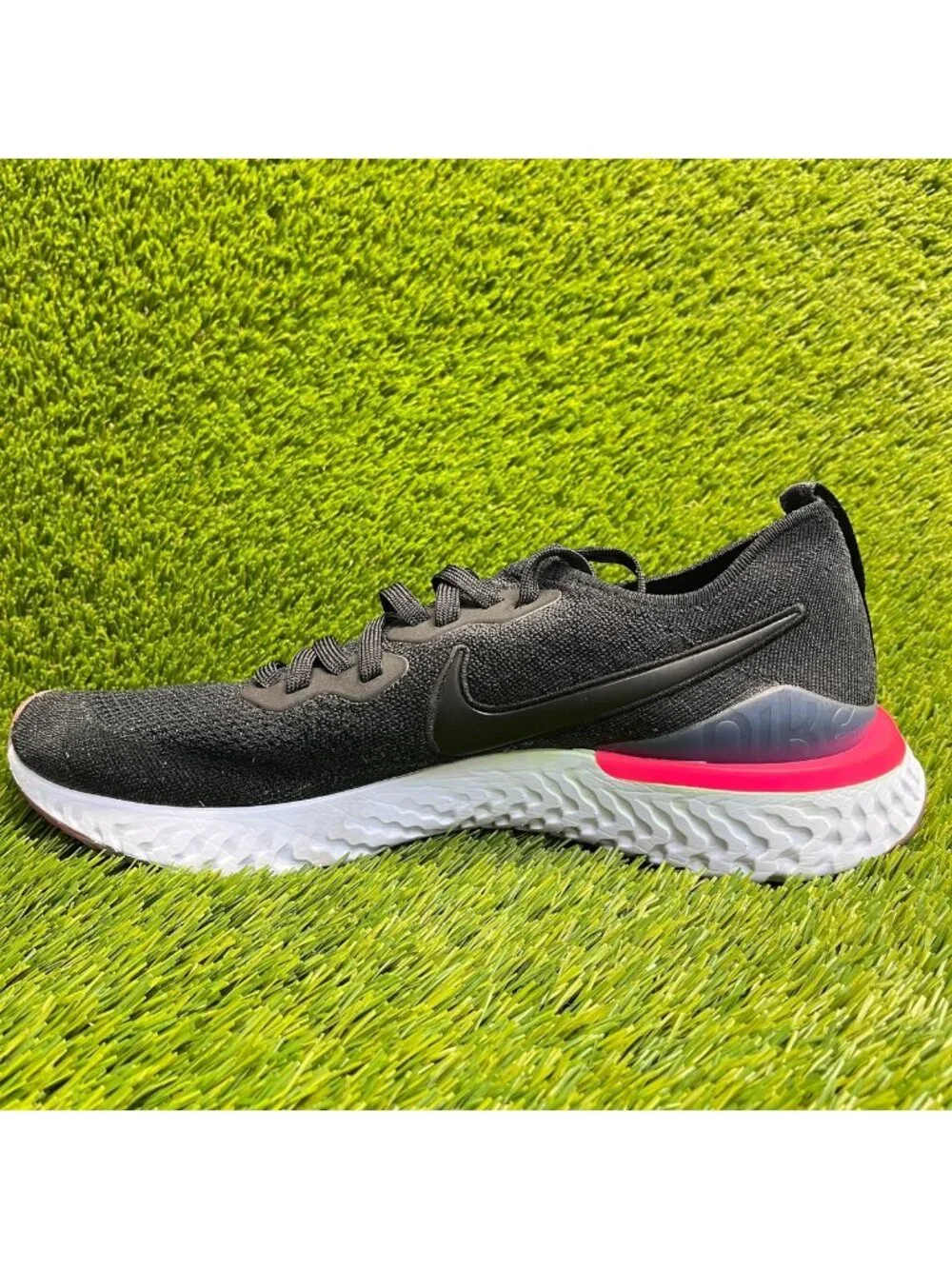 Nike Epic React Flyknit 2 Mens Size 13 Black White Pink Running Shoes Sneakers